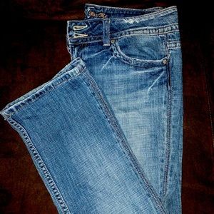 Miss Me Size 28"